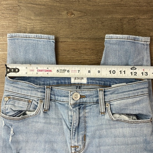 Hudson Women’s Mid Rise Natalie Ankle Skinny Jeans, distressed, size 25 - Picture 5 of 13